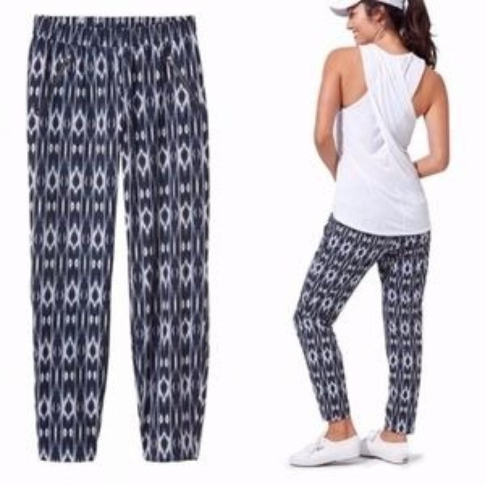Athleta Aspire Reflection Ikat Pant Size 12